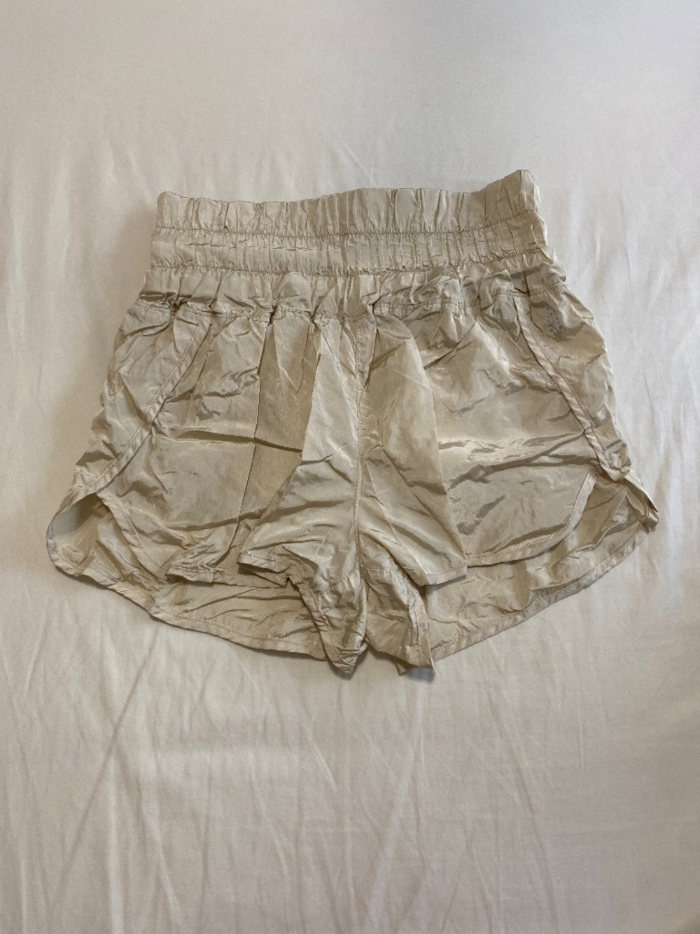 Free People The Way Home Short Cream Size M High Rise Smocked waist